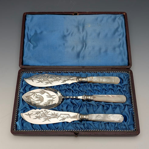 Late 19th Century British Antique Mother-of-Pearl Handle Silver Plated Dessert Serving Set in a Case
